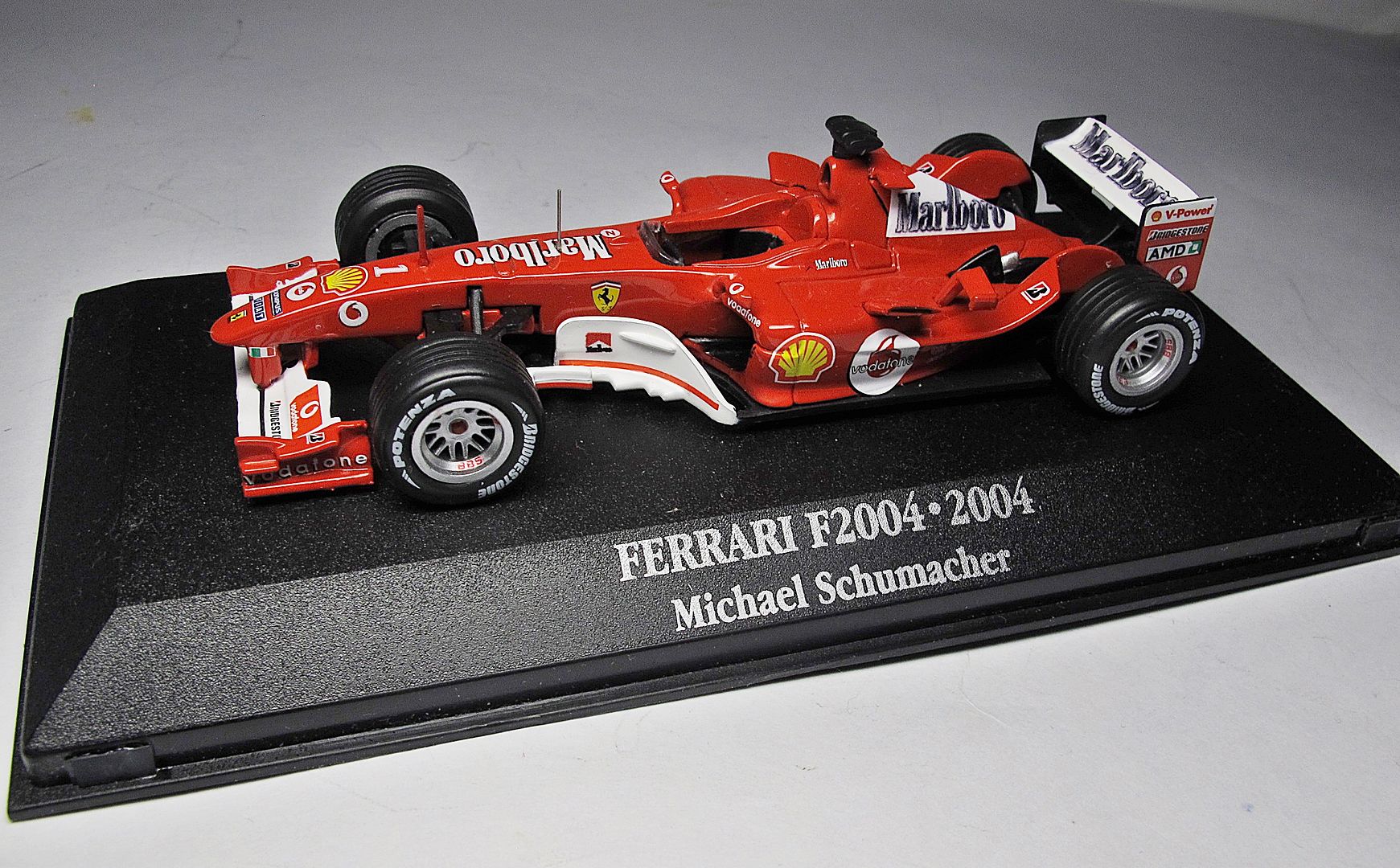 Formula 1 №25 - Ferrari F2004 - Рубенс Баррикелло (2004)